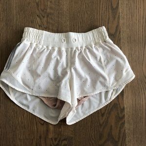 Hot shorts Lululemon Size 4